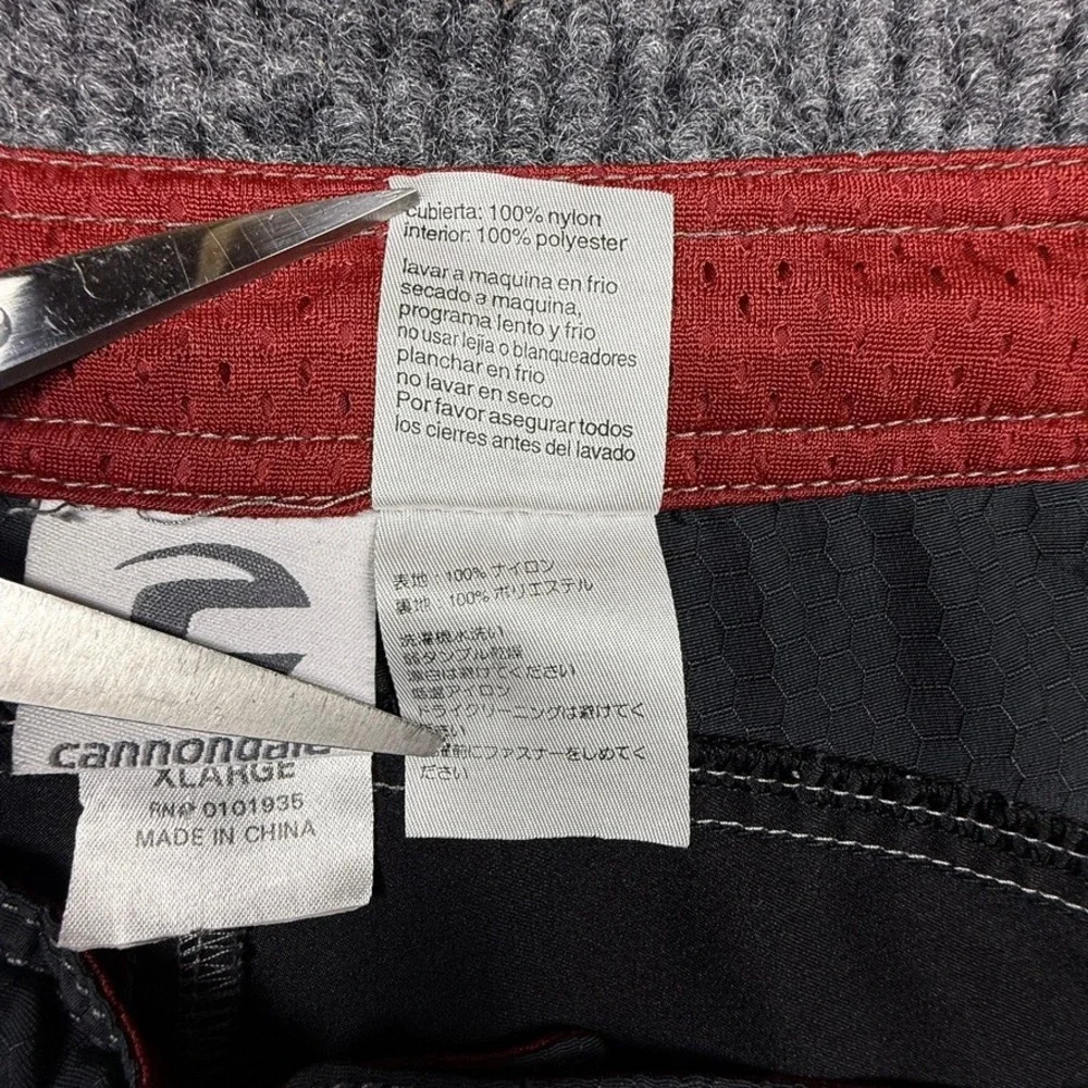 Cannondale Mens XL Mountain Bike Cargo Shorts Gray Honeycomb Texture RN0101935
